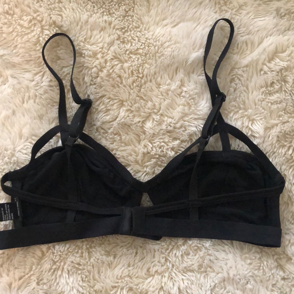 Sexy Black Cutout Bra - Picture 4 of 6